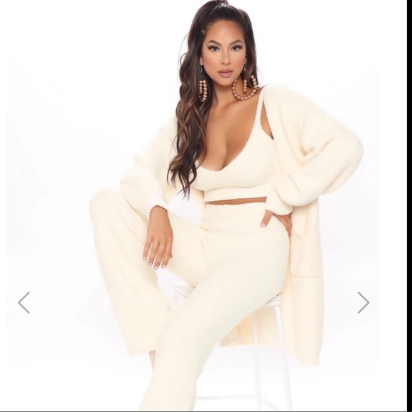 Fashion Nova Other - NWOT Living it Cozy 3 piece pant set